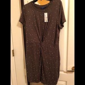 Apr. 9 Large Lightweight Dress 💕Price Drop 💕